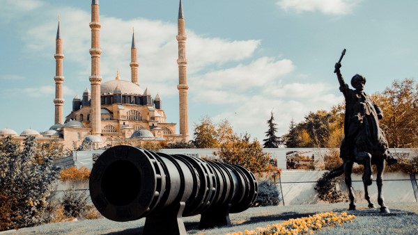Istanbul Cannon 600